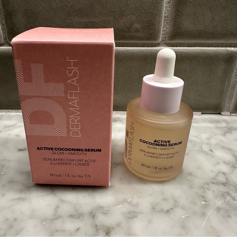 Dermaflash Active Cocooning Serum Glow & Smooth 1 fl oz, 30 mL New in box